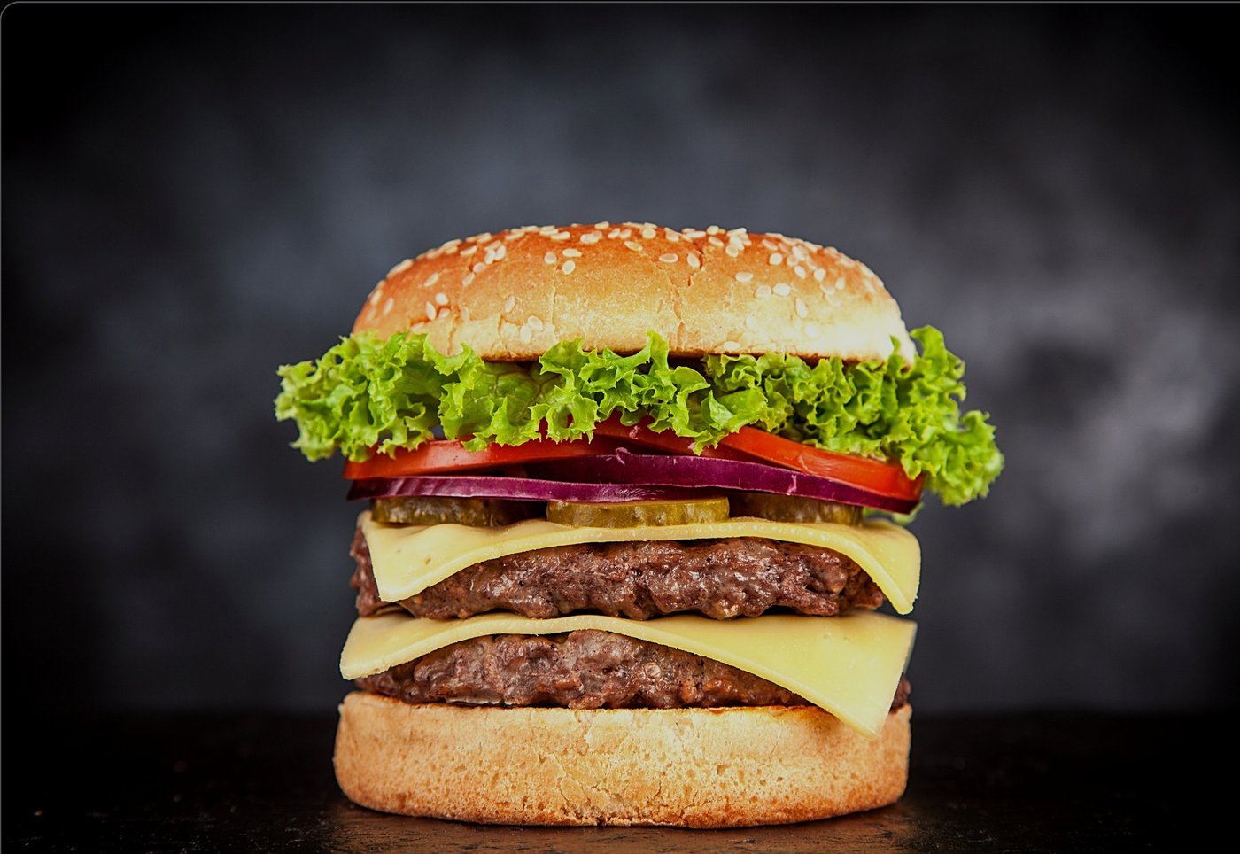 Double beef burger at Grad & Go, Eduvos Potchefstroom